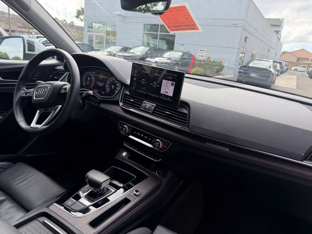 Used 2021 Audi Q5 Prestige w/ Prestige Package AWD/4WD image 17