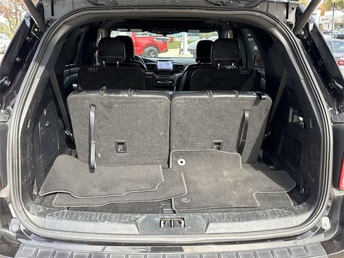 Used 2020 Ford Explorer XLT w/ Equipment Group 202A image 13