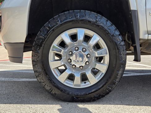 Used 2019 GMC Sierra 2500 Denali w/ Duramax Plus Package AWD/4WD image 31