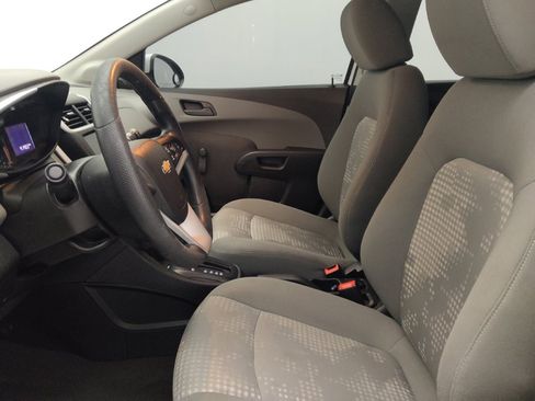 Used 2018 Chevrolet Sonic LT FWD image 17