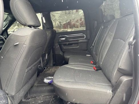 Used 2019 RAM 2500 Big Horn image 9