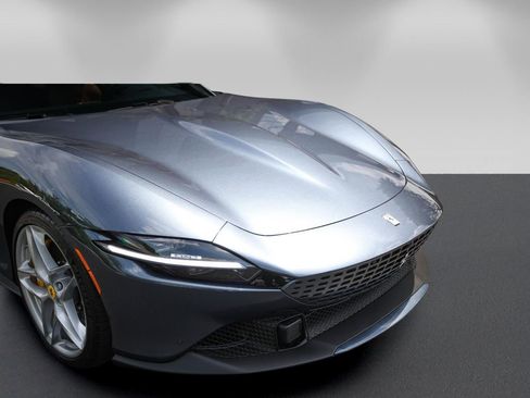 Certified 2023 Ferrari Roma RWD image 10