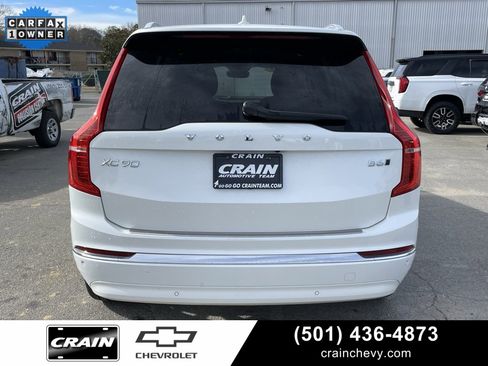 Used 2023 Volvo XC90 B6 Plus image 6