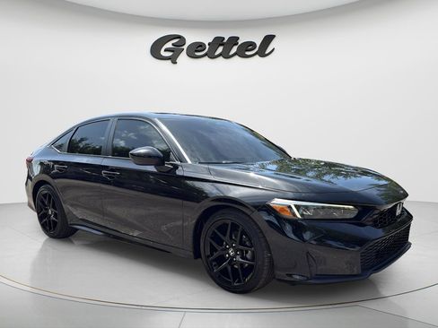 Used 2025 Honda Civic Sport image 3