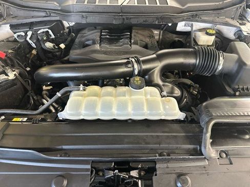 Used 2022 Ford F150 Lariat w/ Equipment Group 502A High AWD/4WD image 9
