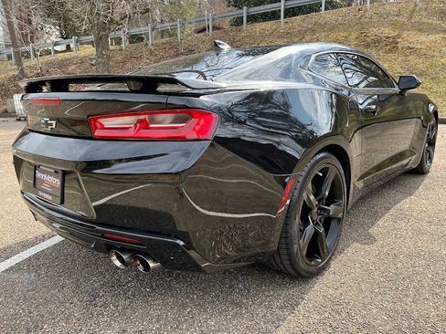 Used 2017 Chevrolet Camaro SS image 31
