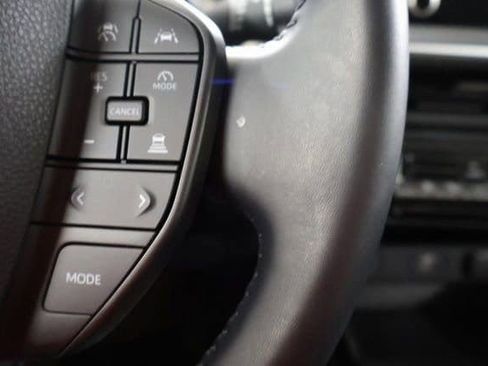 Used 2024 Toyota Prius LE image 18