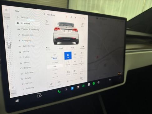 Used 2022 Tesla Model X AWD/4WD image 33