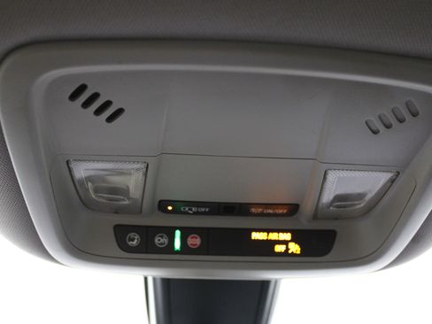 Used 2022 Chevrolet Malibu RS image 18