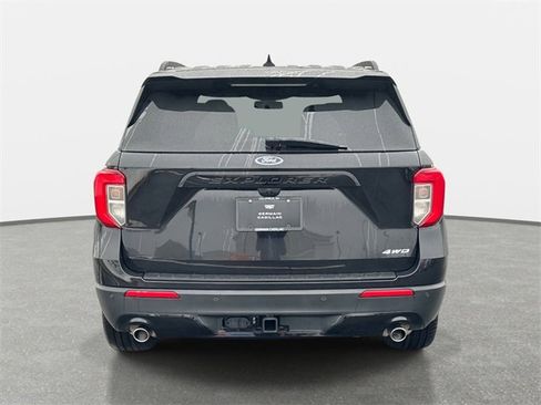 Used 2023 Ford Explorer ST-Line w/ Class IV Trailer Tow Package image 4