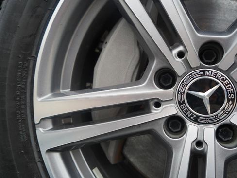 Used 2022 Mercedes-Benz GLC 300 4MATIC w/ Premium Package Lite image 91