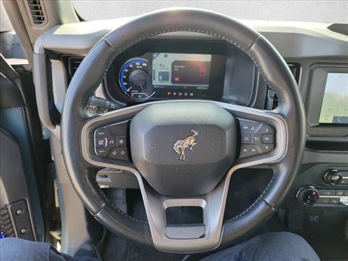 Used 2022 Ford Bronco Black Diamond image 18