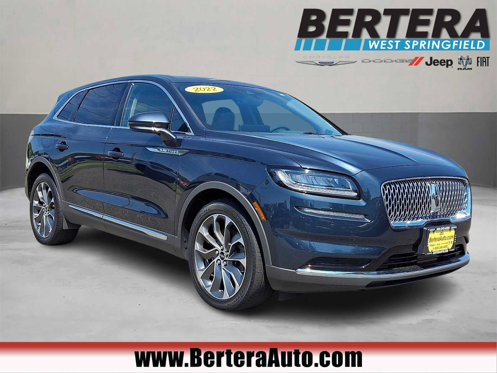 Used 2022 Lincoln Nautilus Reserve AWD/4WD image 1