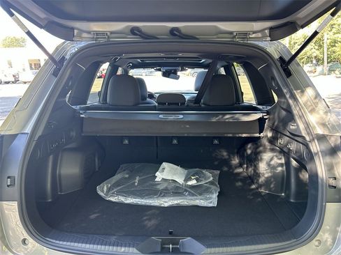 Certified 2025 Subaru Forester Premium image 27