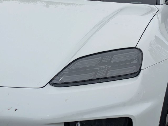 Used 2024 Porsche Macan 4 Electric AWD/4WD image 11