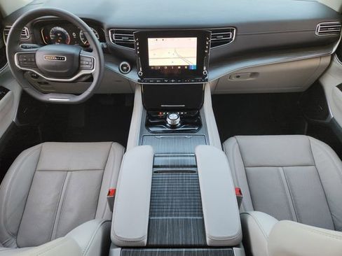 Used 2024 Jeep Wagoneer Series II image 24