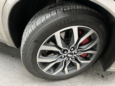 Used 2023 Cadillac XT6 Sport image 12