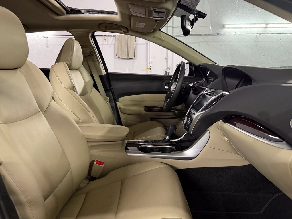 Used 2015 Acura TLX FWD image 29