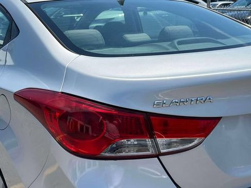 Used 2013 Hyundai Elantra GLS w/ Preferred Pkg FWD image 15