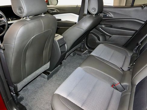 Used 2024 Chevrolet Trax LT w/ Driver Confidence Package image 21