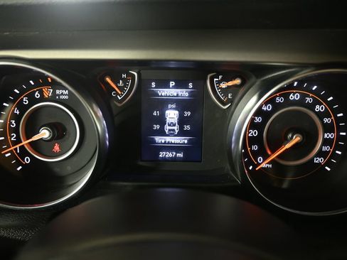 Used 2020 Jeep Wrangler Sport AWD/4WD image 23
