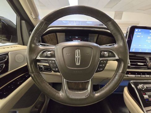Used 2019 Lincoln Navigator Reserve AWD/4WD image 19