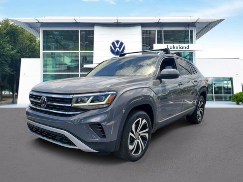 Used 2023 Volkswagen Atlas Cross Sport SEL AWD/4WD image 2
