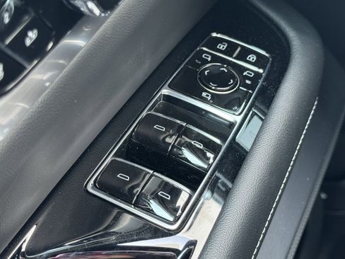 New 2026 Cadillac Vistiq Luxury image 31