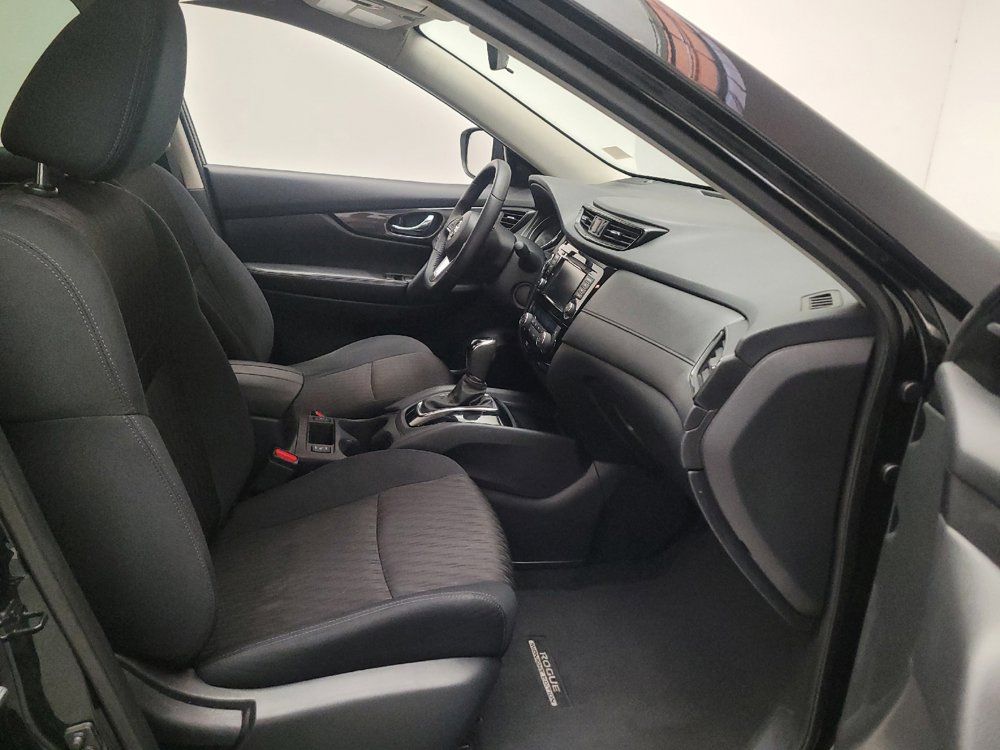 Used 2018 Nissan Rogue SV FWD image 21