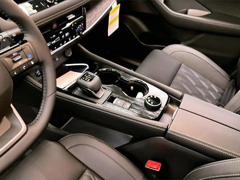 New 2026 Nissan Rogue Platinum w/ Platinum Premium Package image 8