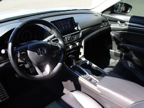 Used 2021 Honda Accord Sport Special Edition image 2
