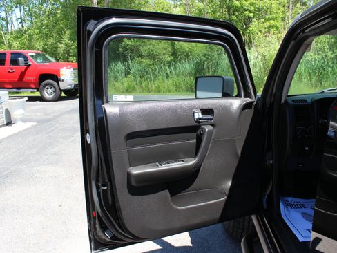 Used 2007 HUMMER H3 AWD/4WD image 14