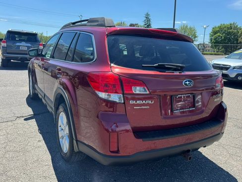Used 2011 Subaru Outback 2.5i Premium AWD/4WD image 16