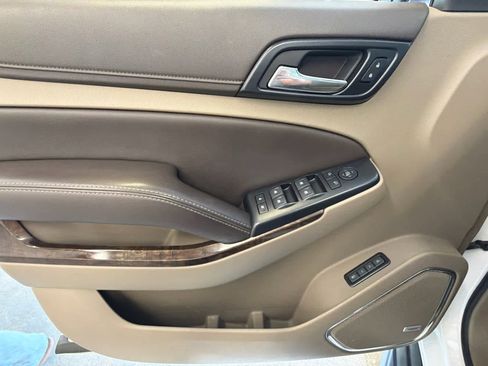 Used 2017 Chevrolet Tahoe LT RWD image 18