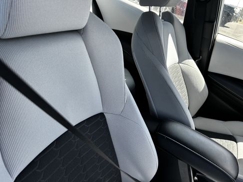 Used 2022 Toyota Corolla SE image 13