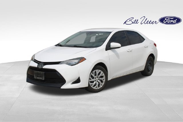 Used 2018 Toyota Corolla LE w/ Carpet Mat Package (TMS) FWD image 1