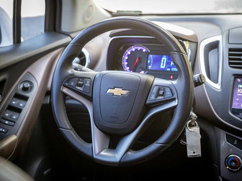 Used 2015 Chevrolet Trax LTZ FWD image 24