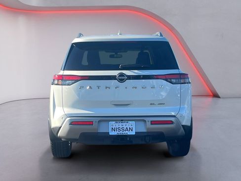 Used 2022 Nissan Pathfinder SL w/ SL Premium Package image 4