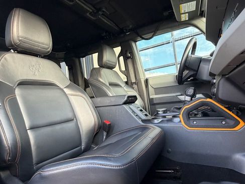 Used 2023 Ford Bronco Badlands w/ Sasquatch Package image 22