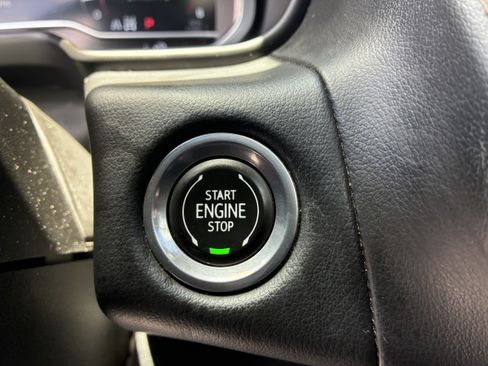 Used 2023 GMC Yukon XL AT4 w/ AT4 Premium Plus Package AWD/4WD image 34