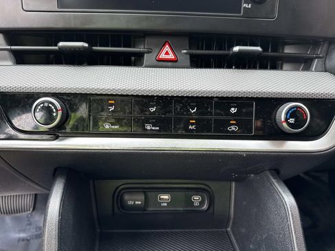 Used 2023 Kia Sportage LX FWD image 29
