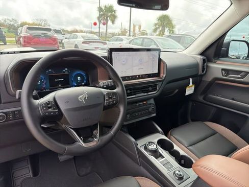 New 2025 Ford Bronco Sport Outer Banks image 14