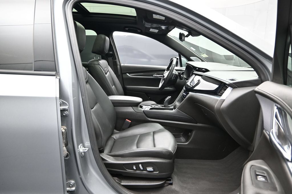 Used 2024 Cadillac XT6 Sport w/ LPO, Onyx Lite Package AWD/4WD image 25