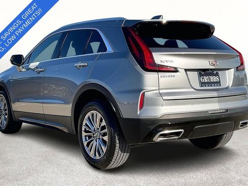 Used 2025 Cadillac XT4 Premium Luxury FWD image 17