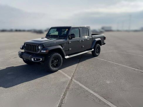 New 2026 Jeep Gladiator Sport image 4
