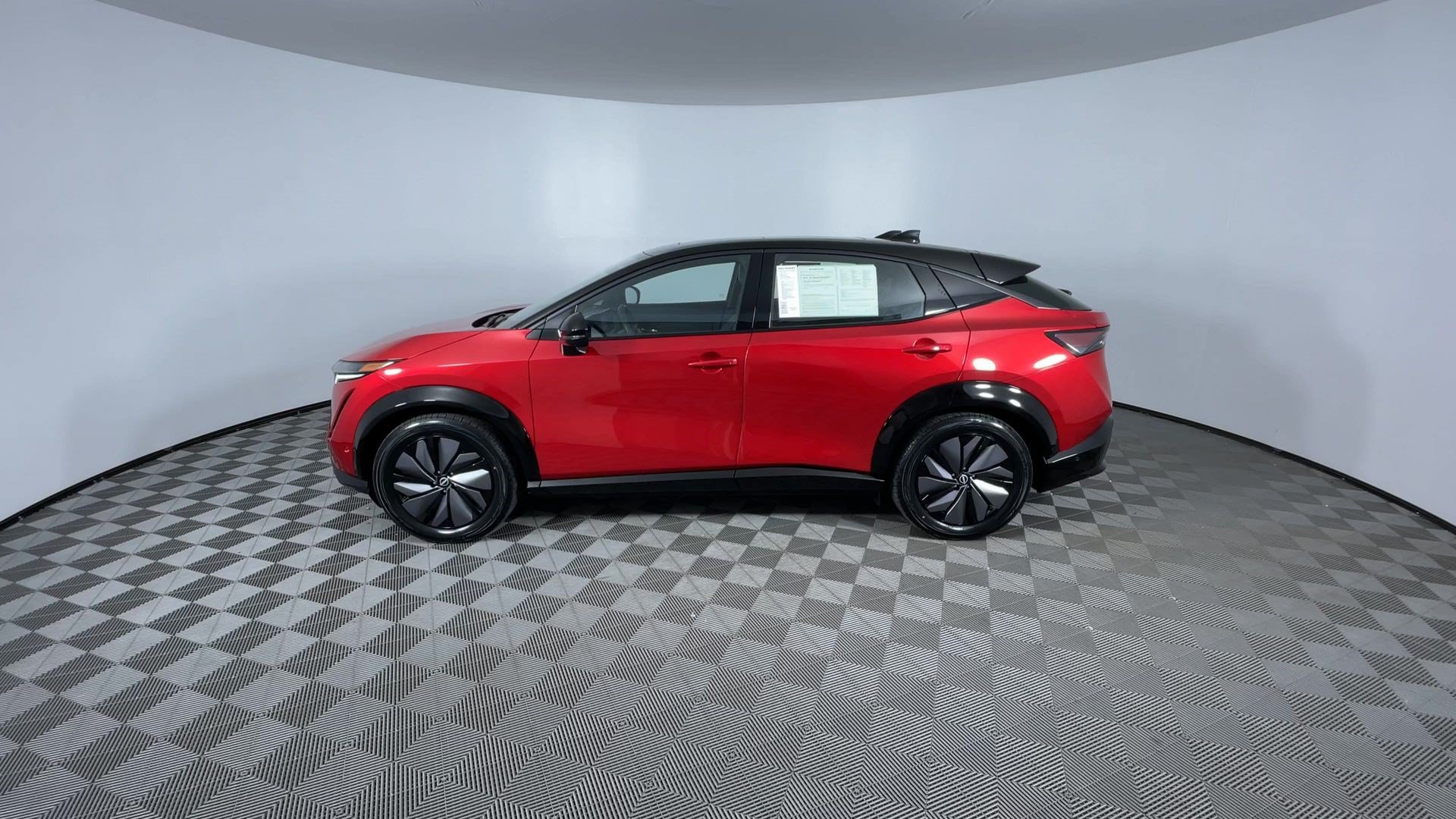 Certified 2024 Nissan Ariya AWD image 5