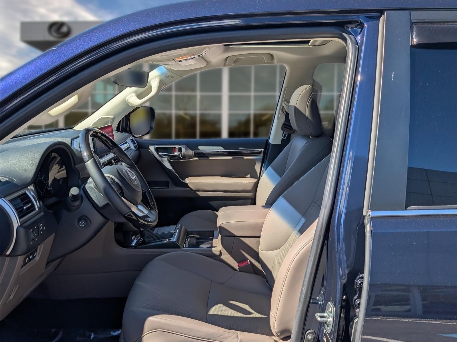 Certified 2022 Lexus GX 460 Premium w/ Accessory Package AWD/4WD image 17