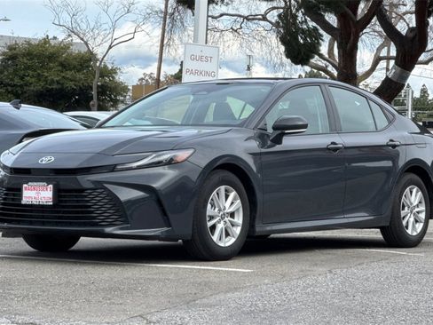 Certified 2025 Toyota Camry LE image 7