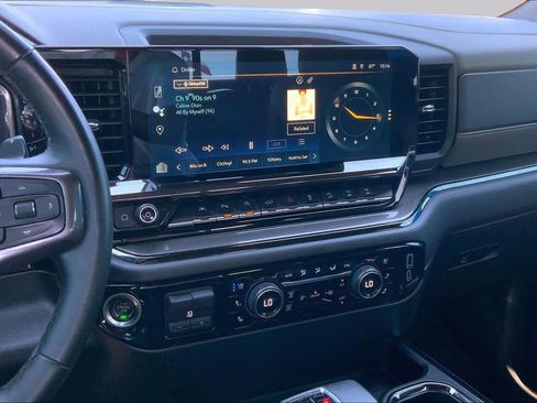 Used 2024 Chevrolet Silverado 1500 ZR2 w/ Technology Package AWD/4WD image 7