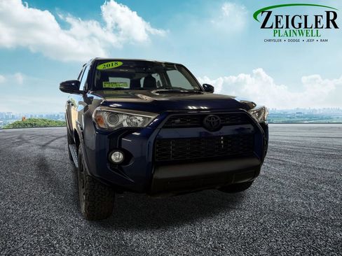 Used 2018 Toyota 4Runner TRD Off-Road Premium AWD/4WD image 8
